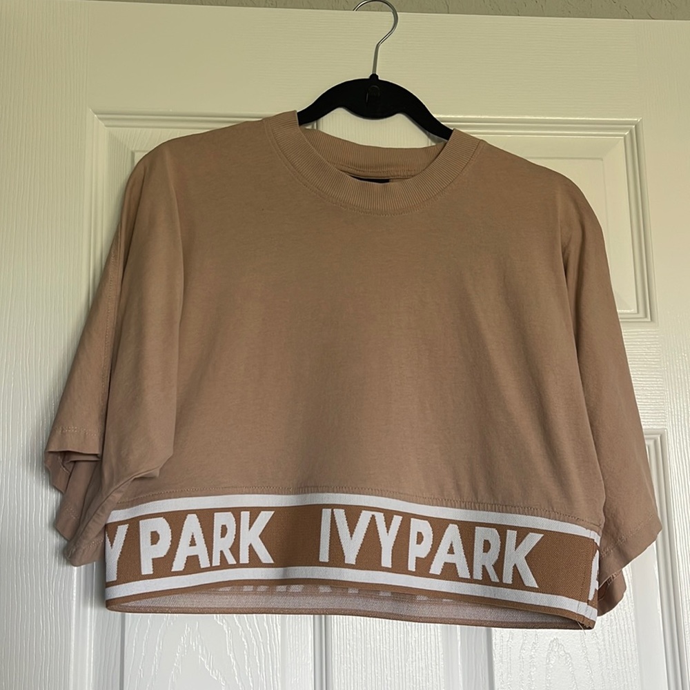 IVY PARK Logo Tape Crop Top